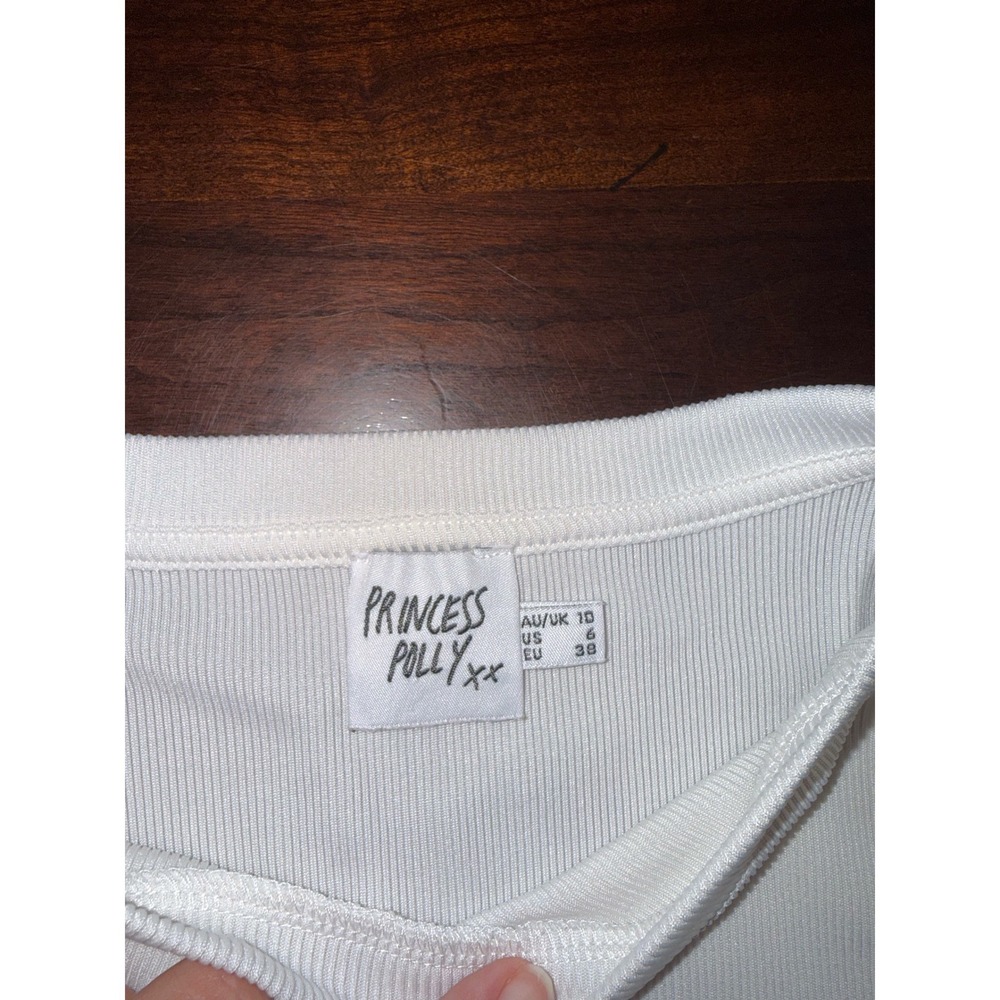 Princess Polly Cow Girl Ribbed Baby Tee White Graphic Crop Top Size 6 - Picture 3 of 4
